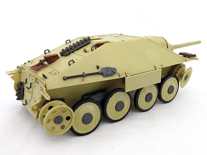 ItaleriHetzerB4v2Rear01SS