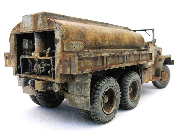 WaterTruckv1Rear04SS
