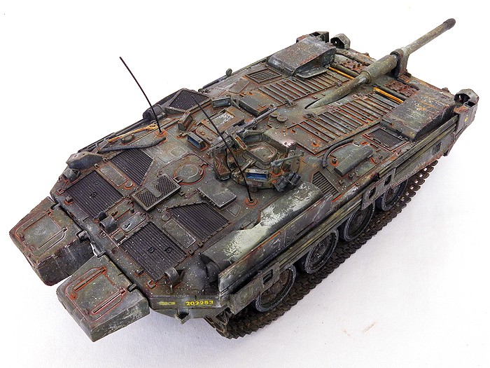 S-Tankv1TopRear01SS