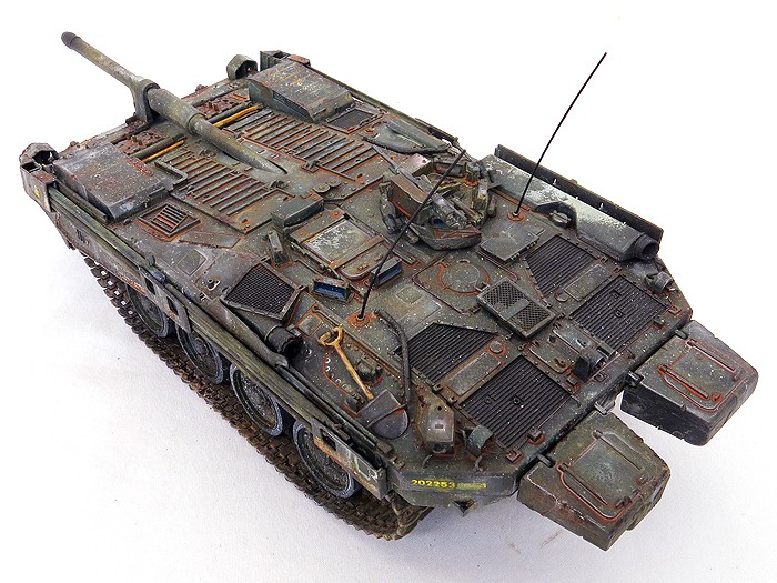 S-Tankv1TopRear02SS